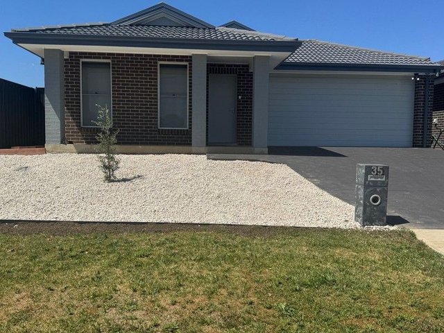 35 Joseph  Drive, NSW 2800