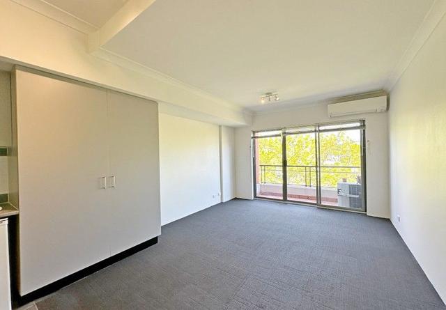 61/4-8 Waters  Road, NSW 2089