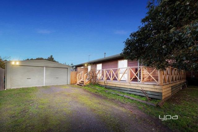 7 Retreat Place, VIC 3030