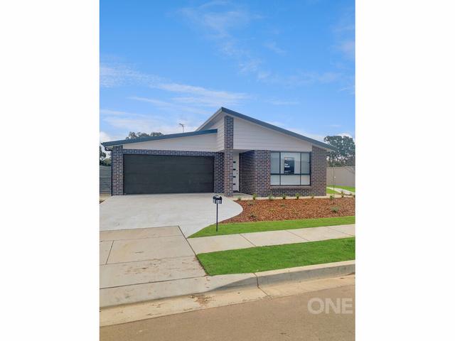 36 Aston Martin Drive, NSW 2580