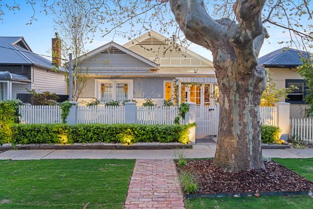 10 Albert Street, NSW 2650