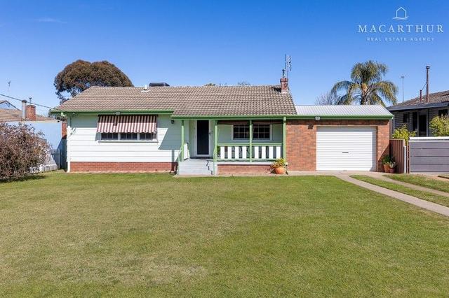 13 Tichborne Crescent, NSW 2650