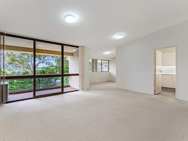 11/30 Holland Court, QLD 4218