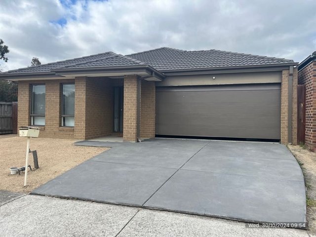 16 Nighthawk Boulevard, VIC 3752