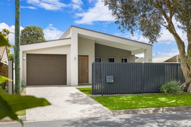 4 Regal Court, QLD 4165