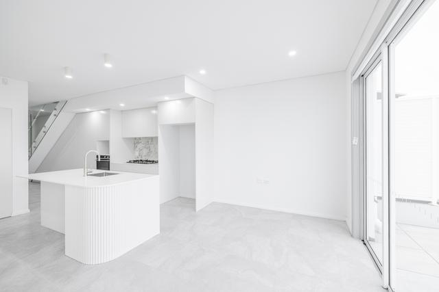 8/18A Falcon Street, NSW 2529