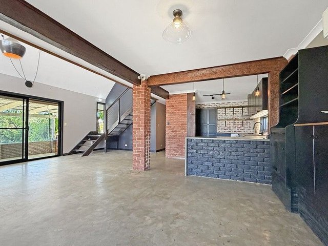 6 Minderoo Crescent, WA 6174