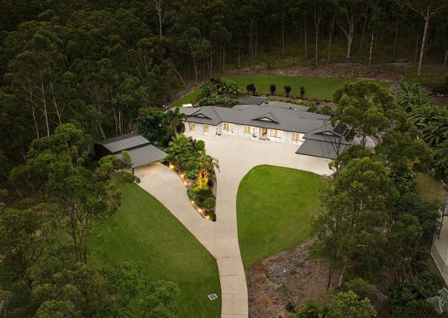 5 Carham Court, QLD 4211