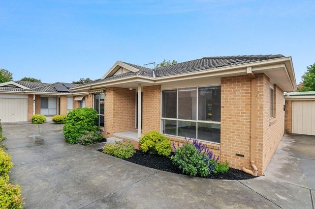 2/54 Beresford Road, VIC 3140