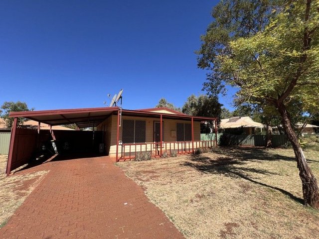 8 Kurrawan Way, WA 6753