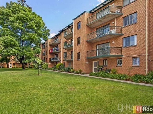 17/13-15 Mowatt Street, NSW 2620