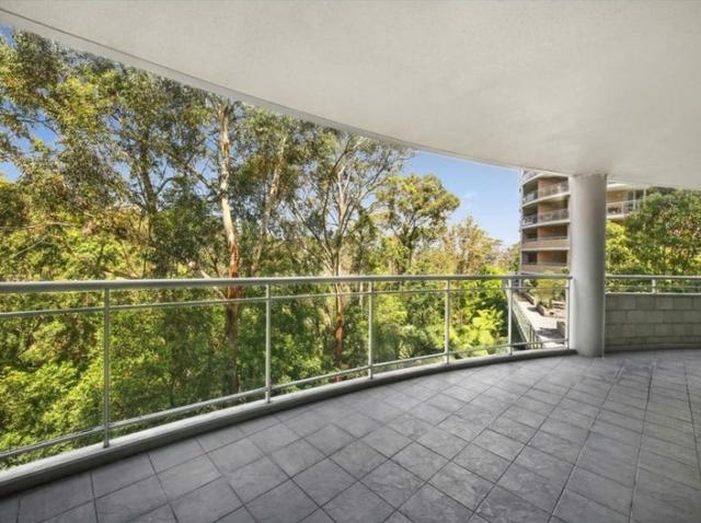302/80 John Whiteway Drive, NSW 2250