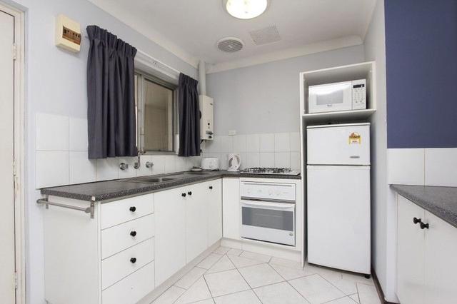 4/9 Charles Street, WA 6151