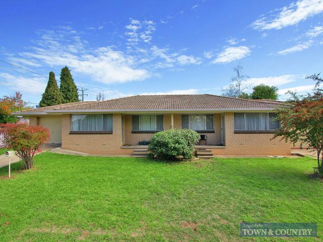 2/2 Kenalmac Avenue, NSW 2350