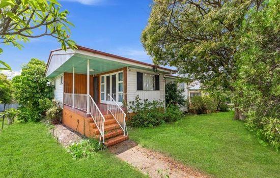 21 Station Rd, QLD 4109