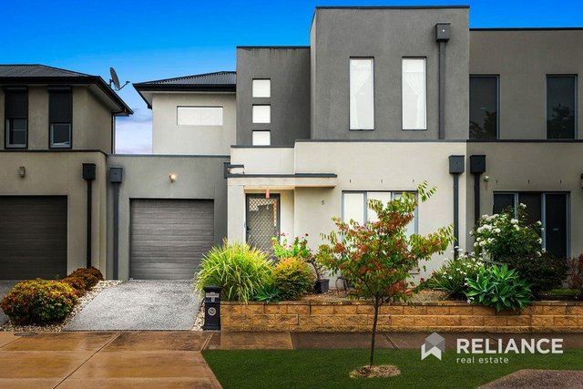 5 Moncrieff Parade, VIC 3030