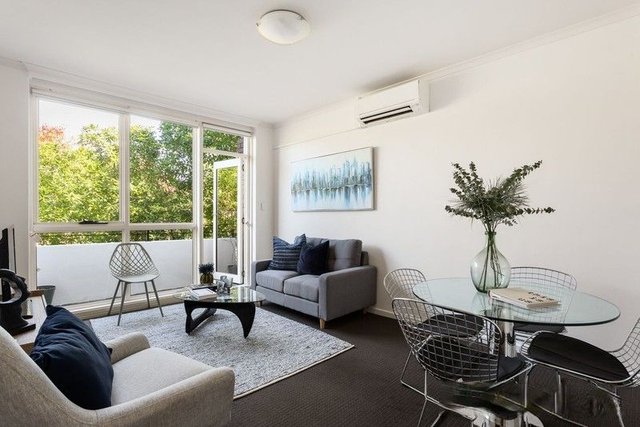 2/2 Hertford Street, VIC 3183