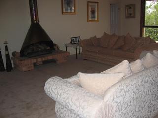 Lounge (2004-12-03)
