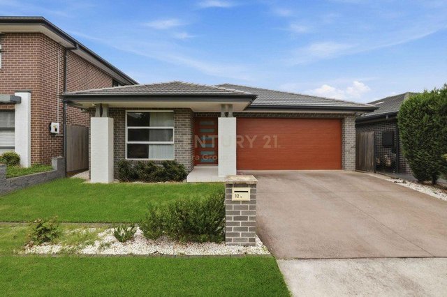 12 Madden Street, NSW 2570
