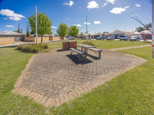 48A Coolamon Blvd, WA 6069