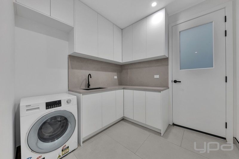 https://images.allhomes.com.au/property/photo/9924aaab2260a4c2577aee5dcabbad4b_hd.jpg