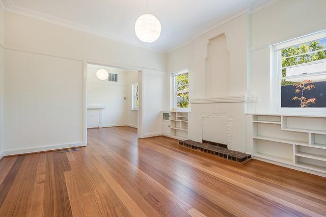 4 Middle Crescent, VIC 3186