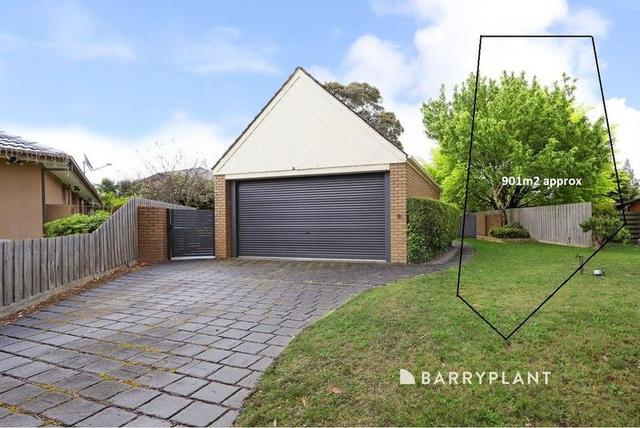8 Centalla  Green, VIC 3178