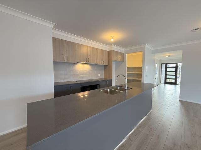 14 Talbot Street, NSW 2621