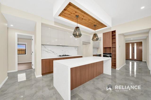 33 Marchador Street, VIC 3335
