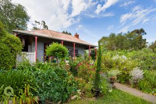 Colonial Cottage