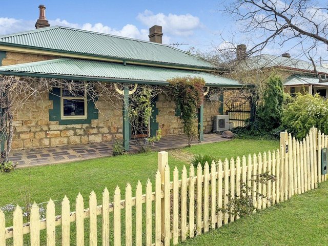 15 Clarke Street, NSW 2594
