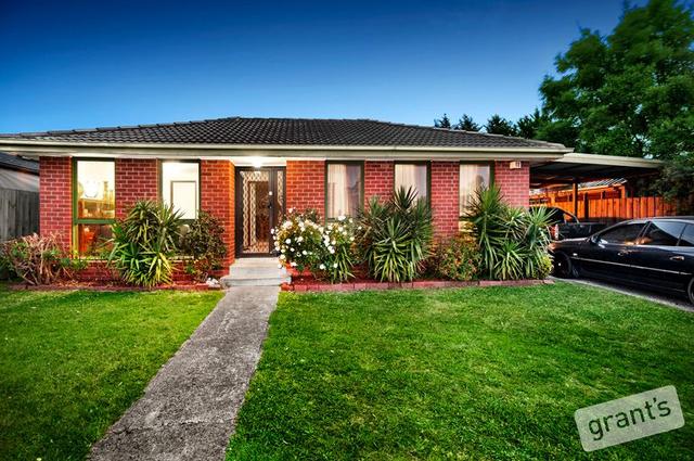 24 Collins Cres, VIC 3806