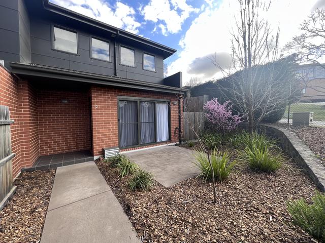 Unit 12/10 Robson St, ACT 2605