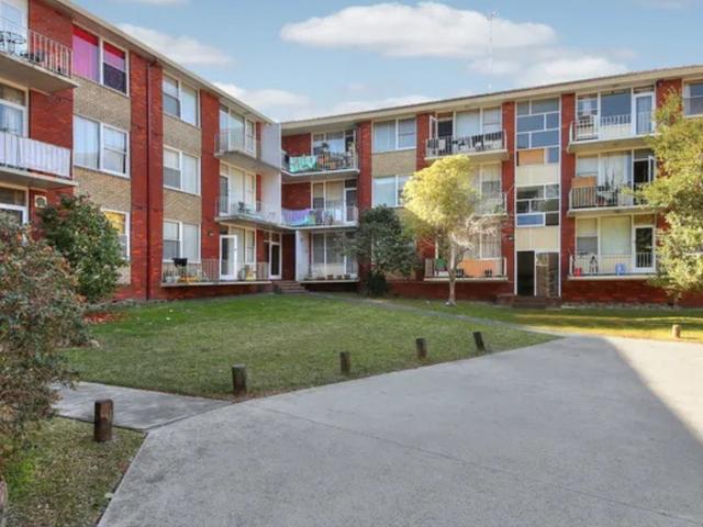 30/43 Watkin Street, NSW 2216