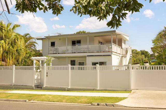 6 Wangarah Street, QLD 4017