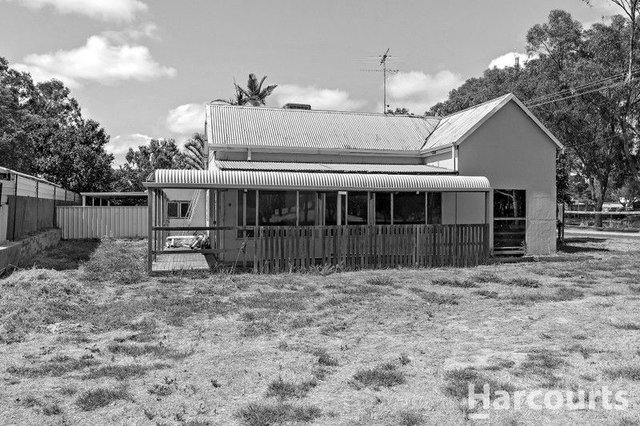 6 George Beacham Way, WA 6208