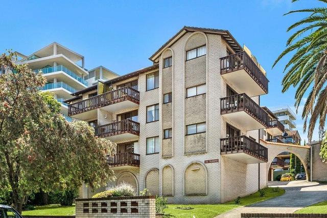 8/32 Gipps  Street, NSW 2500