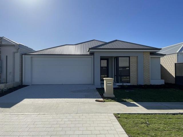 17 Bathers Promenade, WA 6036