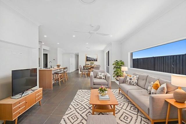 52 Currawong Circuit, QLD 4213