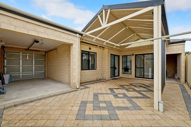 27B Eastdene Circle, WA 6061