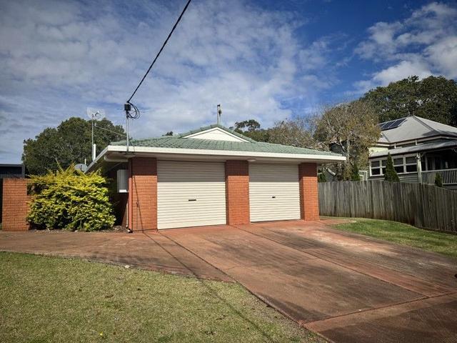 2/180 Perth Street, QLD 4350