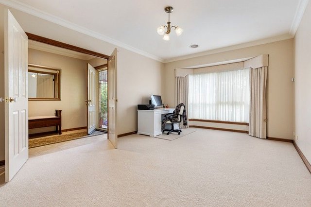 16 Alfredton Drive, VIC 3350