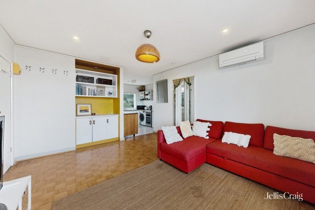 4/37 Myrnong Crescent, VIC 3032