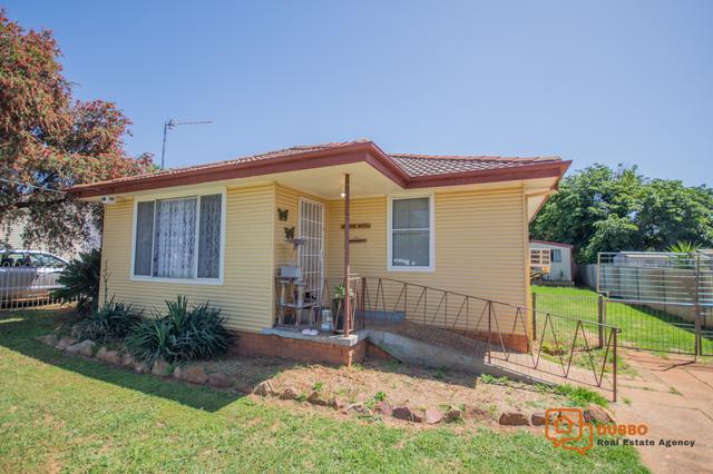 35 Yulong Street, NSW 2830