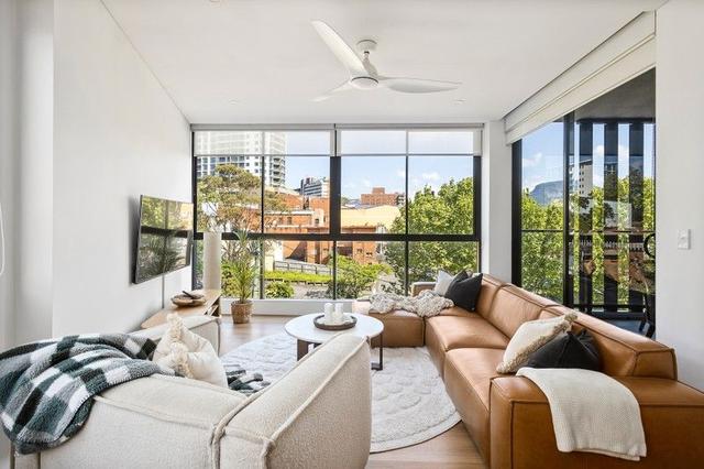 302/49 Denison Street, NSW 2500