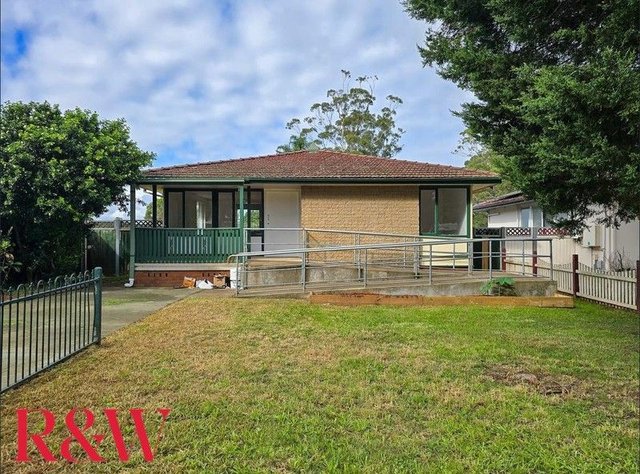 5 Tasma Place, NSW 2560