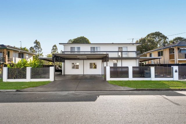 6 Bergamot Street, QLD 4036