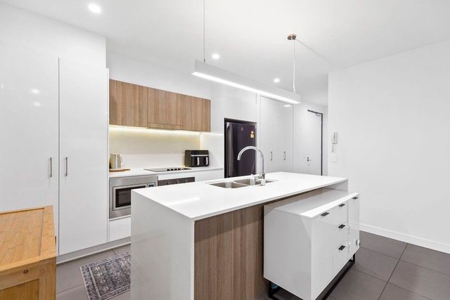 406/18 Mermaid Street, QLD 4032