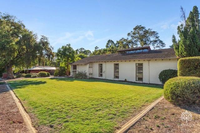 24 Heslop Road, WA 6076