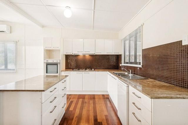 111 Cambridge Street, QLD 4152